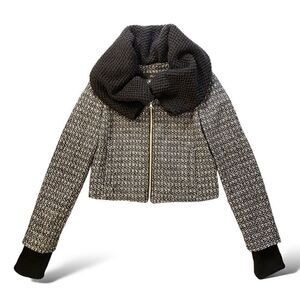 PLASTIC ISLAND Lambswool Blend Cropped Jacket & Emphasized Oversized Collar |S|